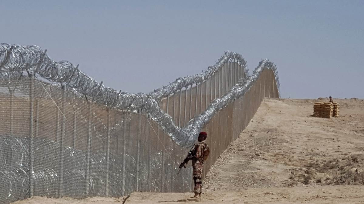https://www.jagranimages.com/images/newimg/30062025/30_06_2025-pak_afghan_border_23971018.jpg
