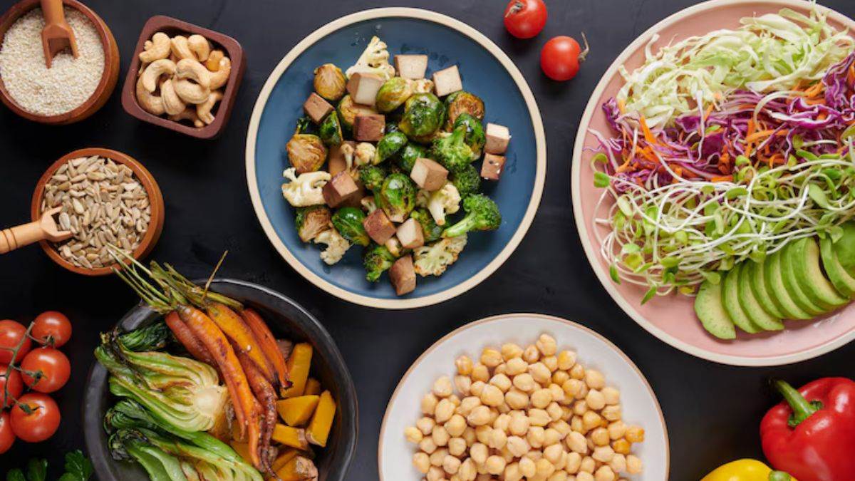 https://www.jagranimages.com/images/newimg/30062025/30_06_2025-vegetarian_foods_for_weight_gain_23970746.jpg