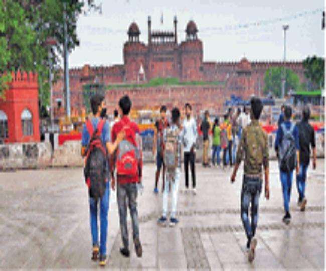 विशेष स्क्रैंबल क्रासिंग में विशेष कोबाल स्टोन लगाए गए हैं।