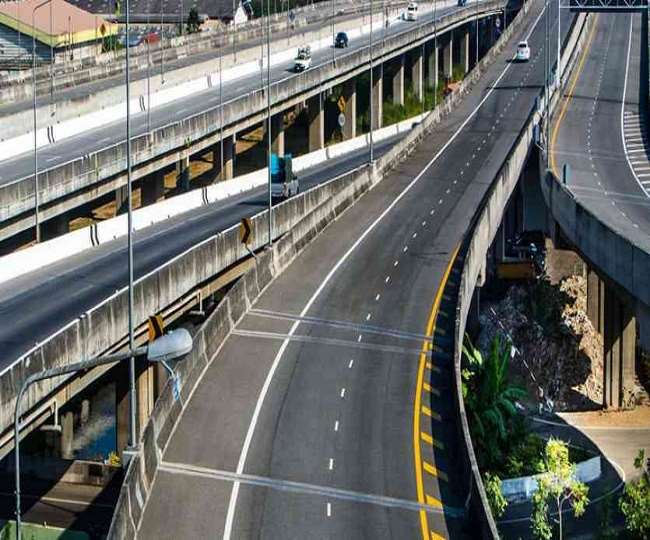 Delhi Meerut Expressway: दिल्ली-मेरठ एक्सप्रेस-वे पर भारी पड़ेगा नियम तोड़ना, सीधे घर पहुंचेगा चालान