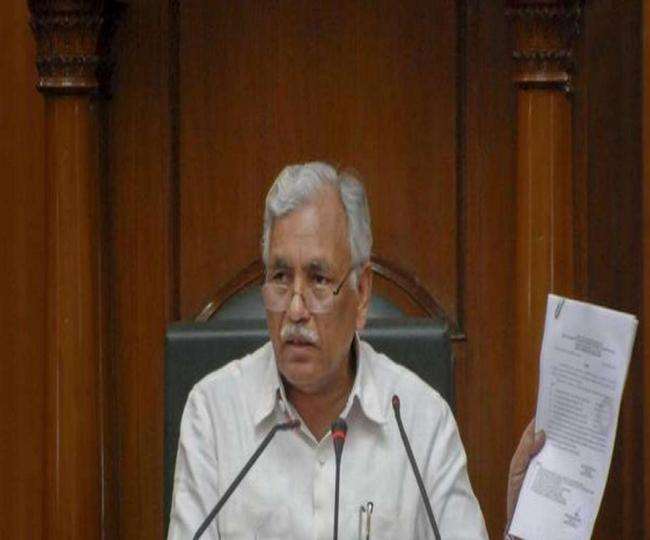 सदन की कार्यवाही में बाधा डालने के लिए ओमप्रकाश शर्मा को किया गया निलंबित।