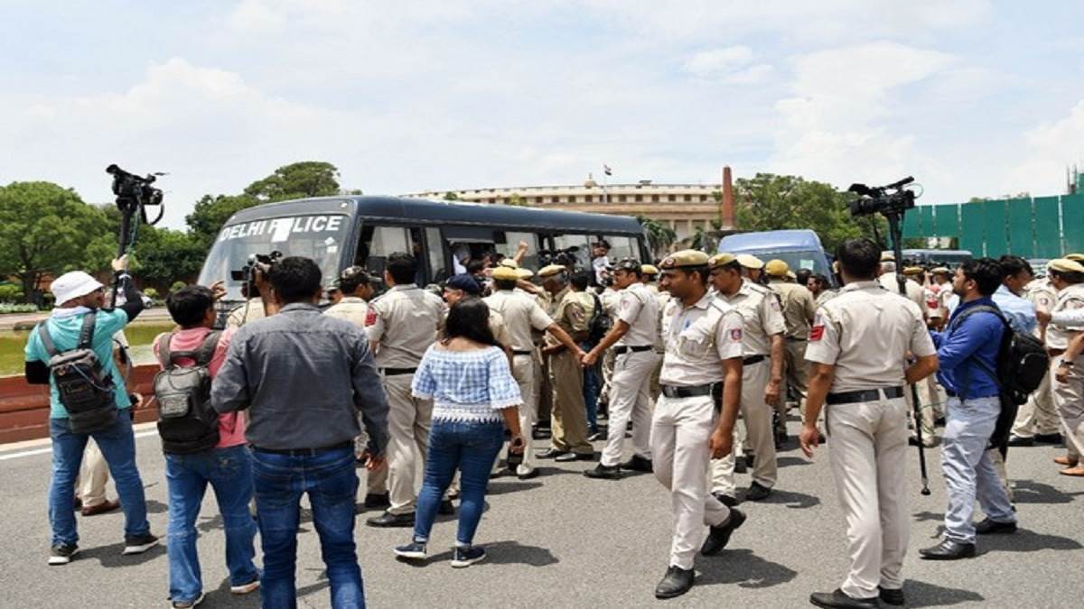 ncr delhi police denies permission for pfi rally action taken on vishwa hindu parishad complaint