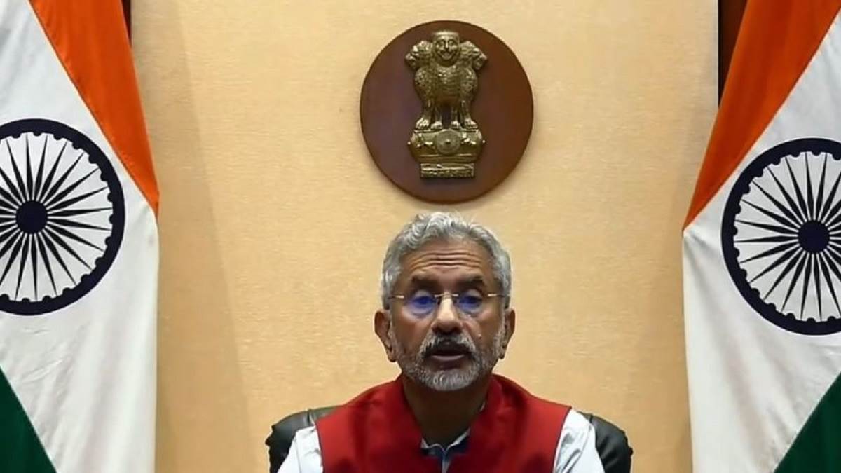https://www.jagranimages.com/images/newimg/30072023/30_07_2023-jaishankar_in_semicon_india_23486422.jpg