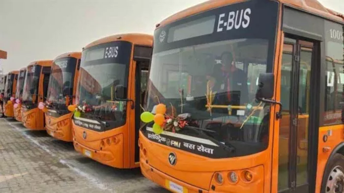 एम्स में मरीजों की सुविधा के लिए चलेंगी एसी लो फ्लोर ई-बसें। फाइल फोटो