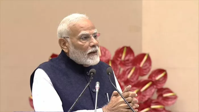 प्रधानमंत्री नरेन्द्र मोदी CII सम्मेलन में (फोटो- @narendramodi)