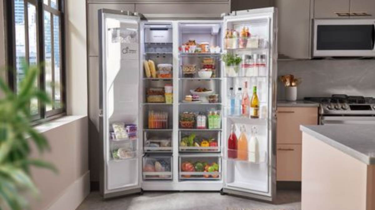 https://www.jagranimages.com/images/newimg/30072024/30_07_2024-cromarefrigerator_23768789.jpg
