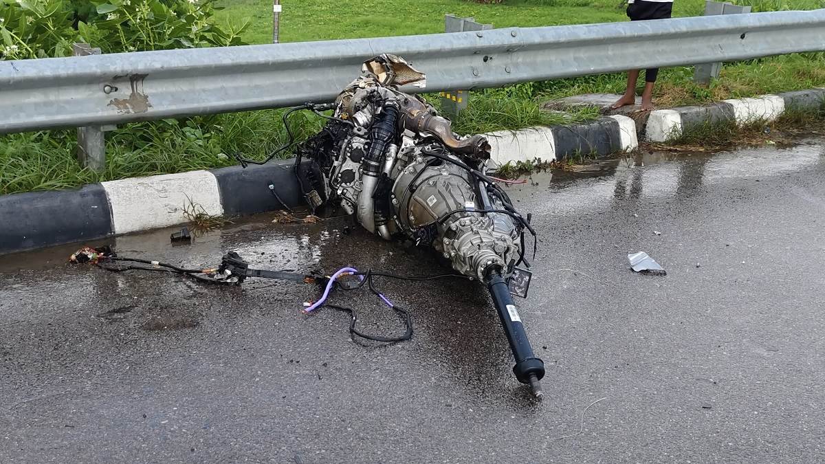 https://www.jagranimages.com/images/newimg/30072024/30_07_2024-kannauj_accident_23768831.jpg