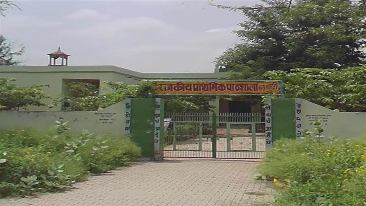 https://www.jagranimages.com/images/newimg/30072025/30_07_2025-30nar_45_30072025_129.jpg