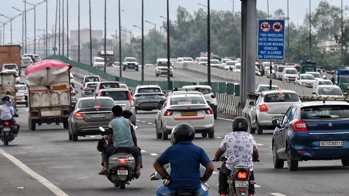 ncr delhi meerut expressway two wheeler ban flouted raising accident concerns