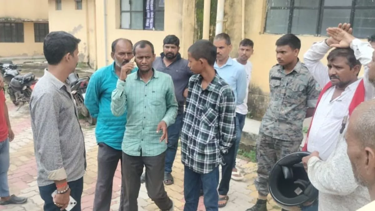 Jharkhand News: 'बिस्किट में जहर मिलाकर जबरन खिलाया', महिला की मौत पर परिजनों ने पति पर लगाया हत्या का आरोप
