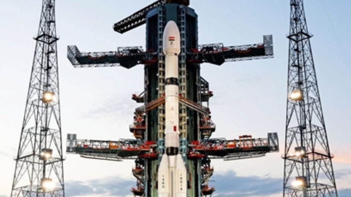 https://www.jagranimages.com/images/newimg/30072025/30_07_2025-nisar_satellite_launch_23998932.jpg