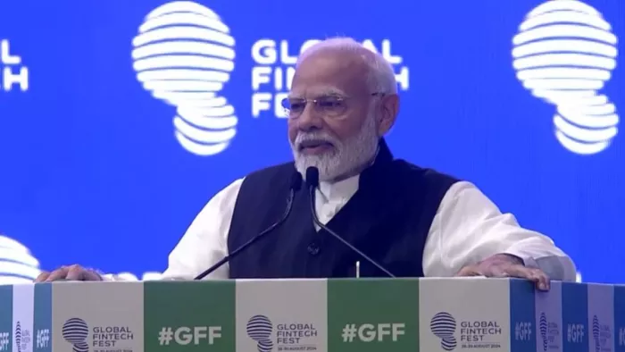 PM Modi at Global Fintech Fest फिनटेक फेस्ट में पीएम मोदी।