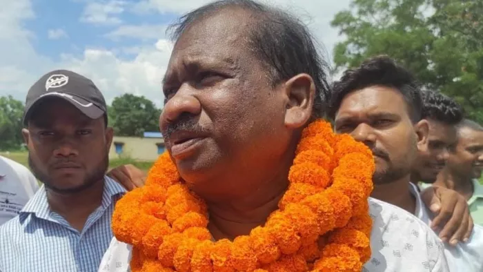 ग्राम प्रधान से उच्च शिक्षा मंत्री तक, रामदास सोरेन की प्रेरणादायक यात्रा।