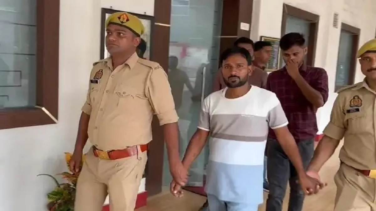 https://www.jagranimages.com/images/newimg/30082025/30_08_2025-accused_arrest_24030288.jpg