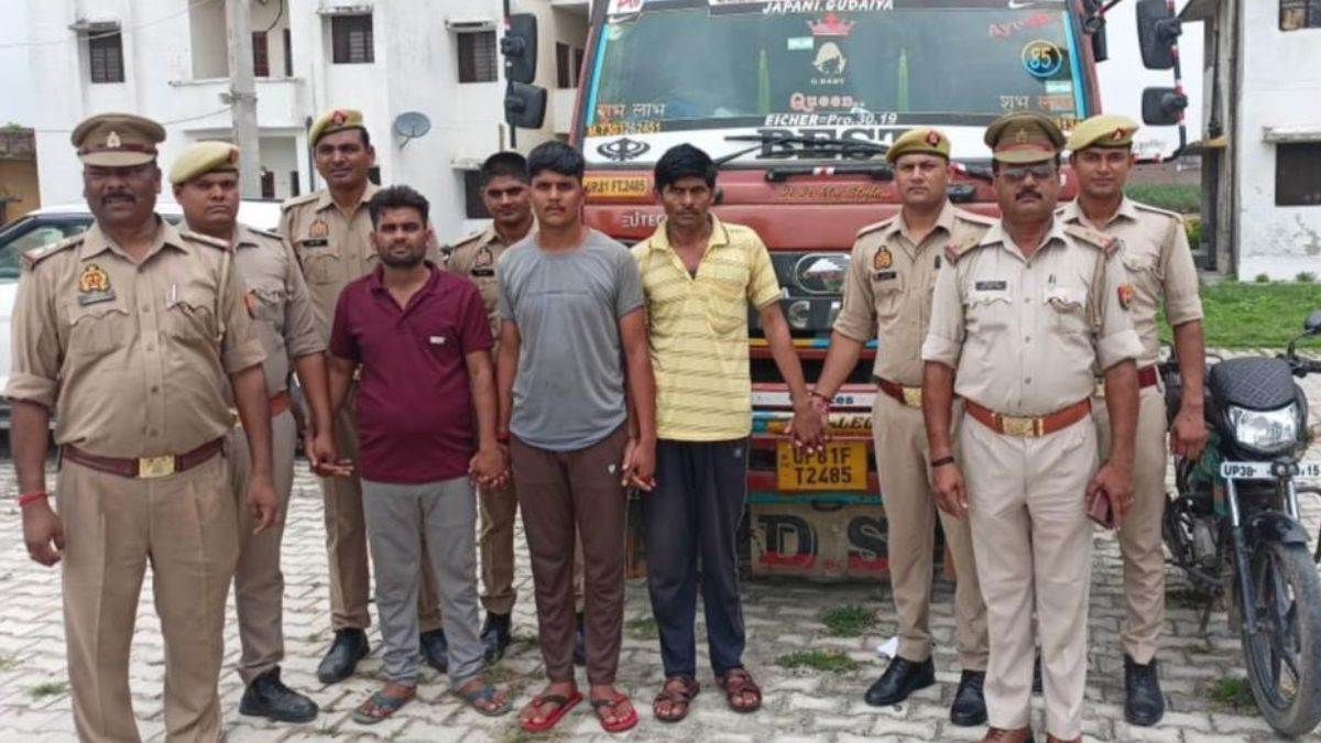 https://www.jagranimages.com/images/newimg/30082025/30_08_2025-badaun_dcm_murder_c_24030134.jpg