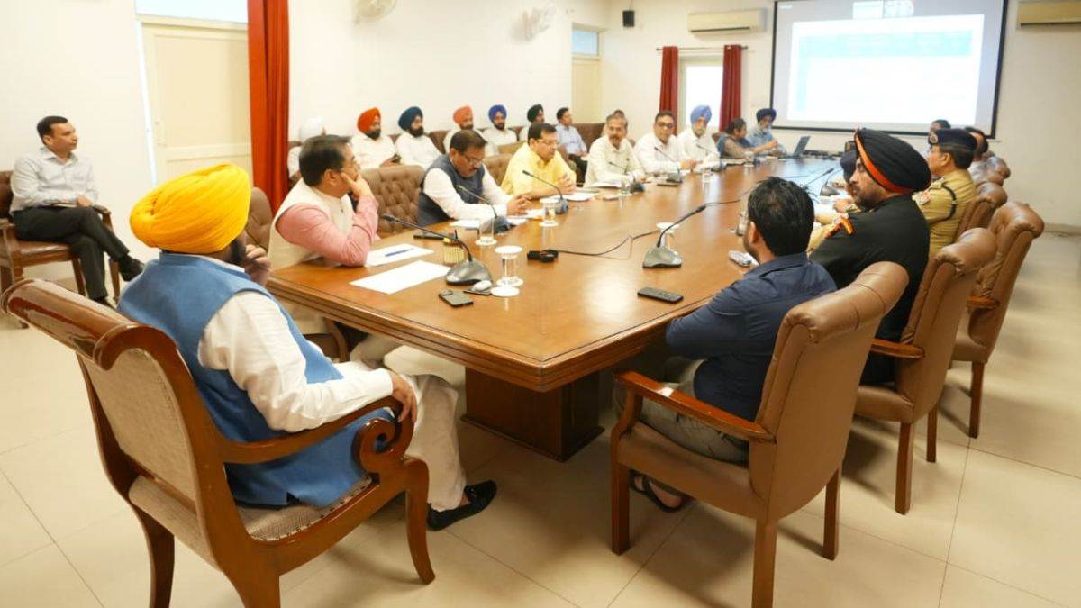 https://www.jagranimages.com/images/newimg/30082025/30_08_2025-bhagwant_mann_45_24030070.jpg