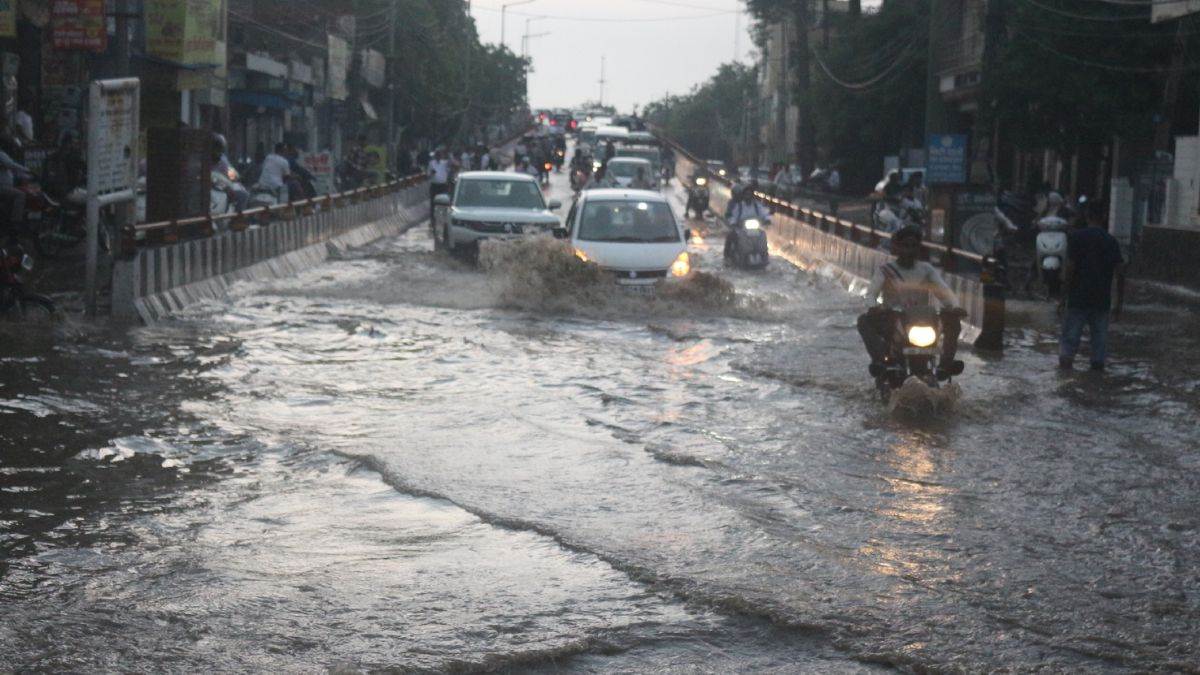 https://www.jagranimages.com/images/newimg/30082025/30_08_2025-haryana_rain_13_24029723.jpg