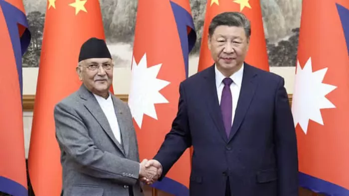 नेपाल के पीएम ओली और चीन के राष्ट्रपति शी चिनफिंग।