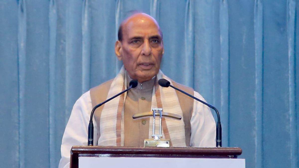 https://www.jagranimages.com/images/newimg/30082025/30_08_2025-rajnath_singh_america_tariff_24029925.jpg