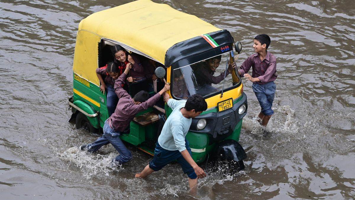 https://www.jagranimages.com/images/newimg/30082025/30_08_2025-record_rain_in_delhi_24029565.jpg