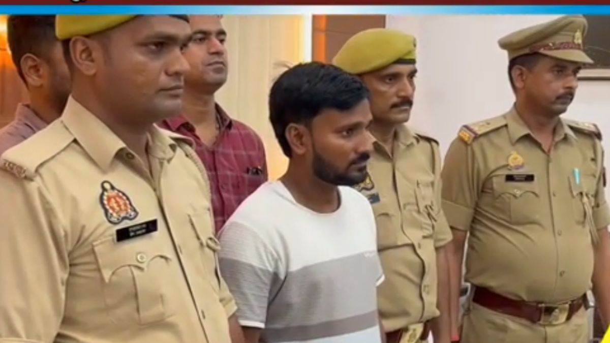 https://www.jagranimages.com/images/newimg/30082025/30_08_2025-umesh_yadav_arrested_dainik_jagran__24030244_17204460.jpg