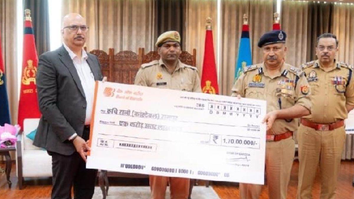https://www.jagranimages.com/images/newimg/30082025/30_08_2025-up_news_41_24030102.jpg