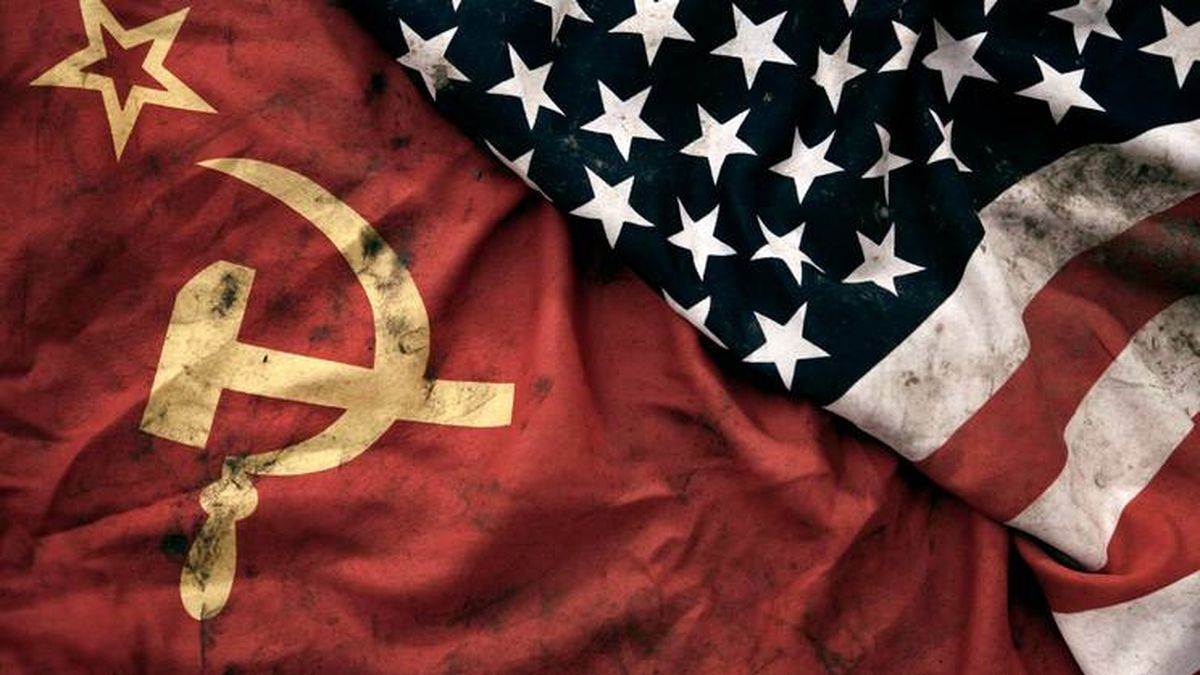 https://www.jagranimages.com/images/newimg/30082025/30_08_2025-usa_ussr_flags_24029950.jpg