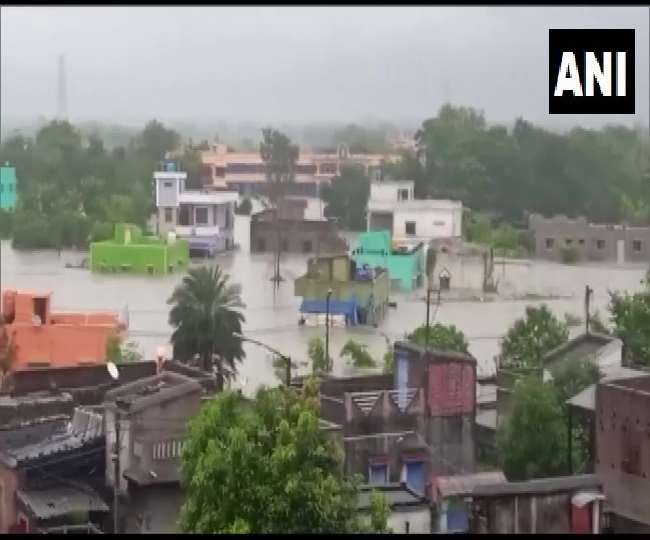 बंगाल में भारी बारिश से तबाही, यूपी-हरियाणा और बिहार में आज बरसेंगे मेघा