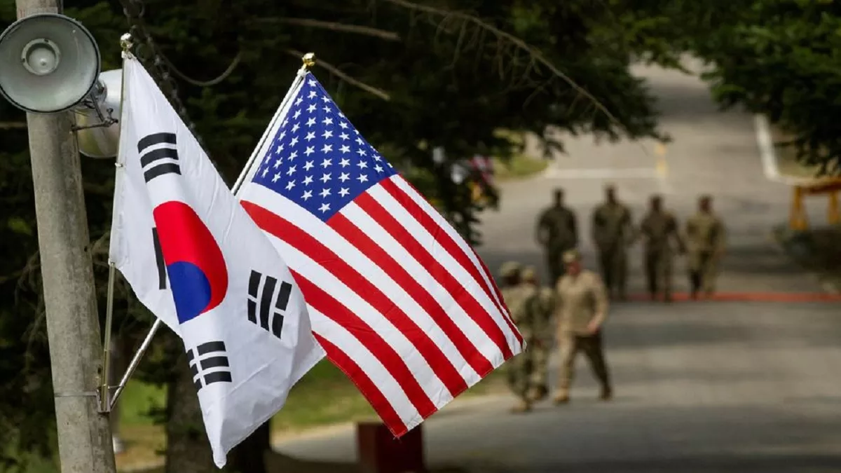 नॉर्थ कोरियाई बैलिस्टिक मिसाइल के जवाब में दक्षिण कोरिया, अमेरिका और जापान ने किया पनडुब्बी रोधी अभ्यास
