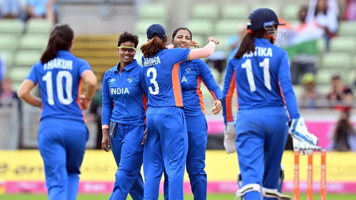 IND V SL: टी-20 टूर्नामेंट में अपनी लय बरकरार रखने उतरेगी भारतीय महिला टीम, शनिवार को श्रीलंका से होगा मुकाबला