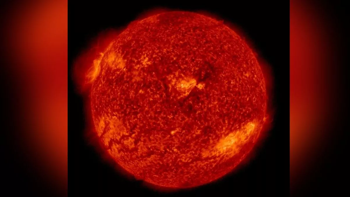 सूर्य से उठी M क्लास की बड़ी ज्वाला, पृथ्वी के सामने आ रहा सन स्पाट, बढ़ सकता है खतरा, वैज्ञानिक हुए अलर्ट