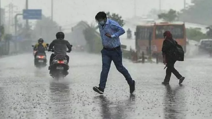 Delhi Weather Alert : दिल्ली-एनसीआर में अगले सप्ताह बारिश होने के आसार हैं। फाइल फोटो