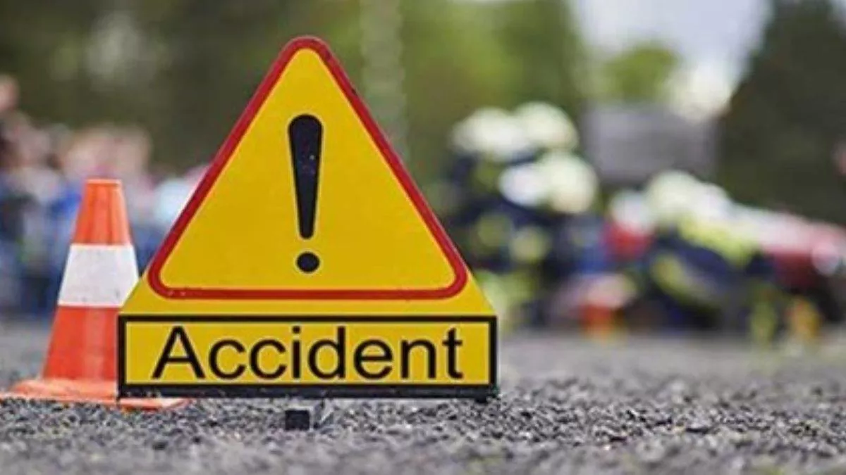राजस्थान के धौलपुर में दर्दनाक हादसा, मोटरसाइकिल की ट्रक से टक्कर होने के बाग लगी आग, झुलसकर हुई मौत