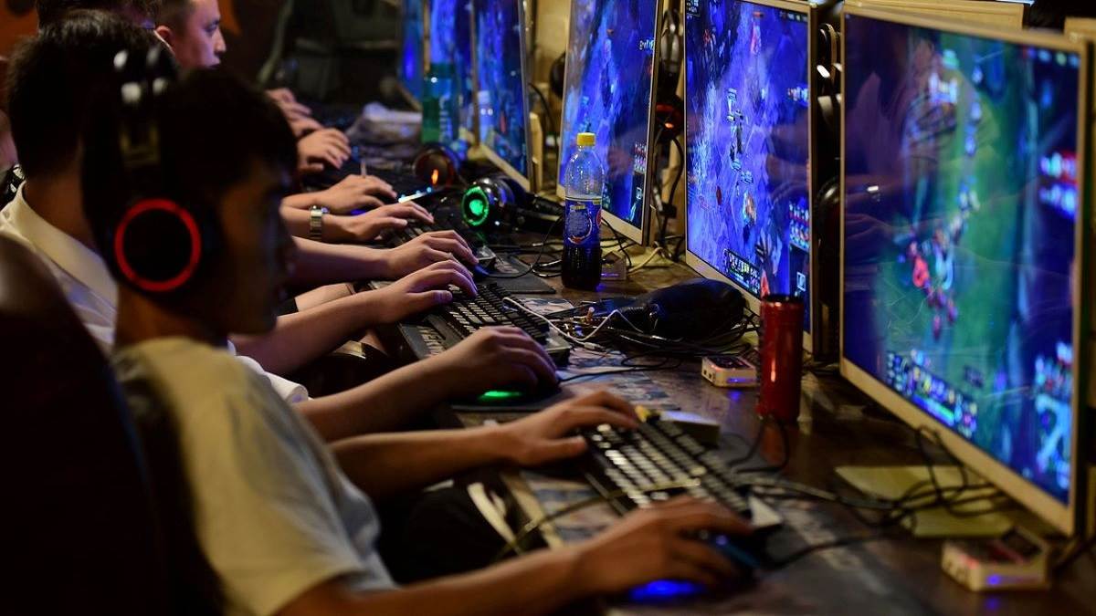 https://www.jagranimages.com/images/newimg/30092023/30_09_2023-online_gaming_23543693.jpg