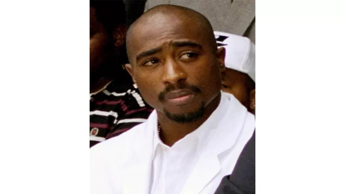 अमेरिकी रैपर Tupac Shakur की 1996 में लास वेगास में हत्या कर दी गई थी।
