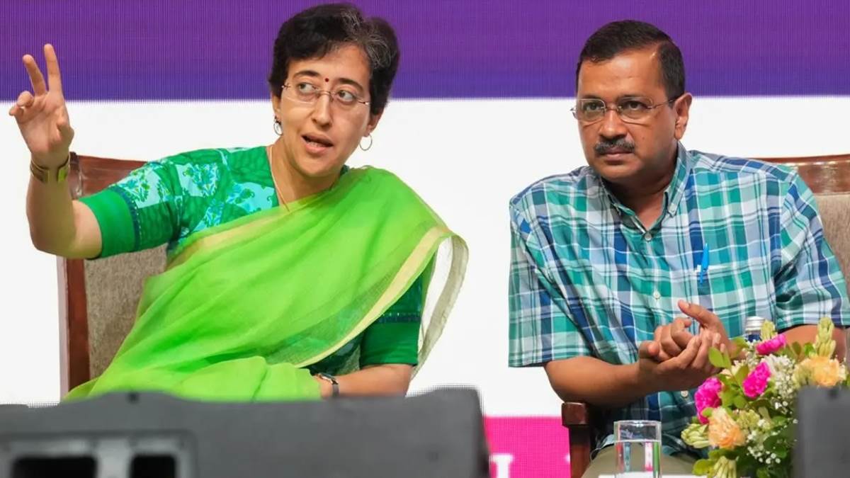 https://www.jagranimages.com/images/newimg/30092024/30_09_2024-atishi_and_kejriwal_23807167_161656410.jpg