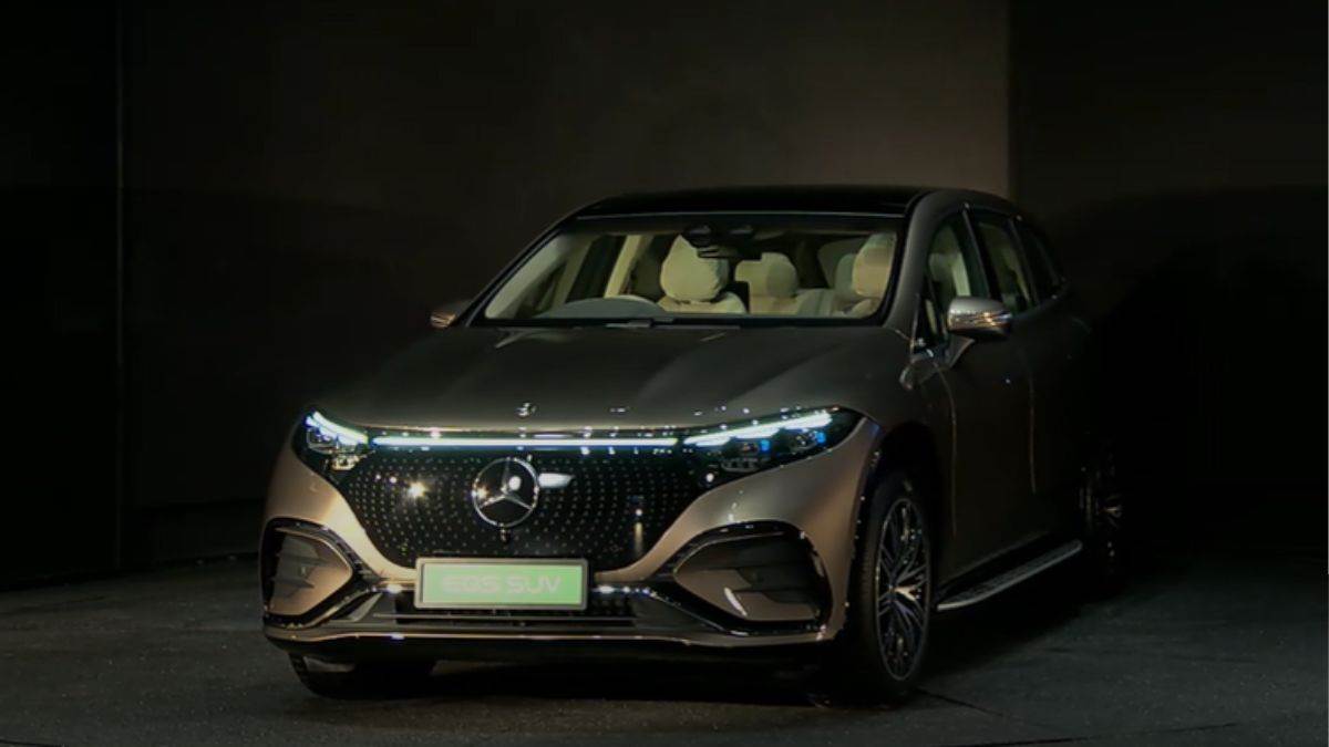 https://www.jagranimages.com/images/newimg/30092024/30_09_2024-mercedes_eqs_suv_launch_0634_23806893_10944761.jpg