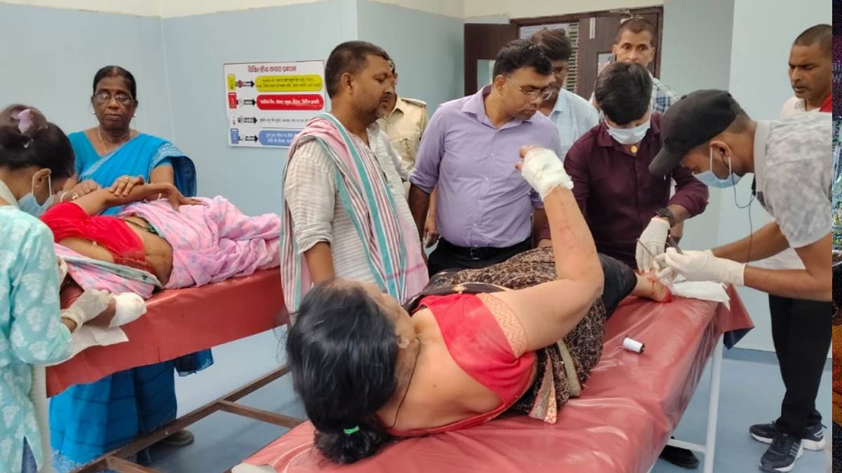 seven women injured after e rickshaw overturns in chausa buxar three critical treatment underway