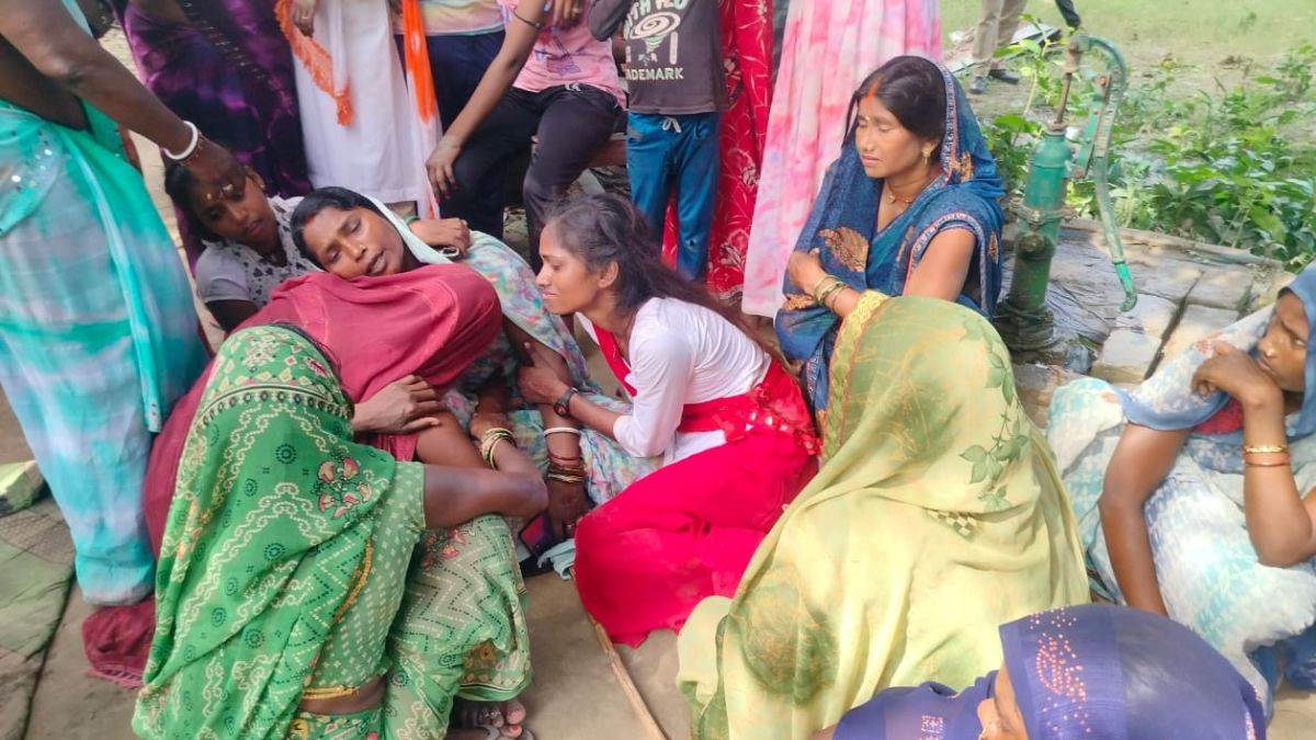 deadly wolf attack couple killed in bahraich india villagers attack forest officials