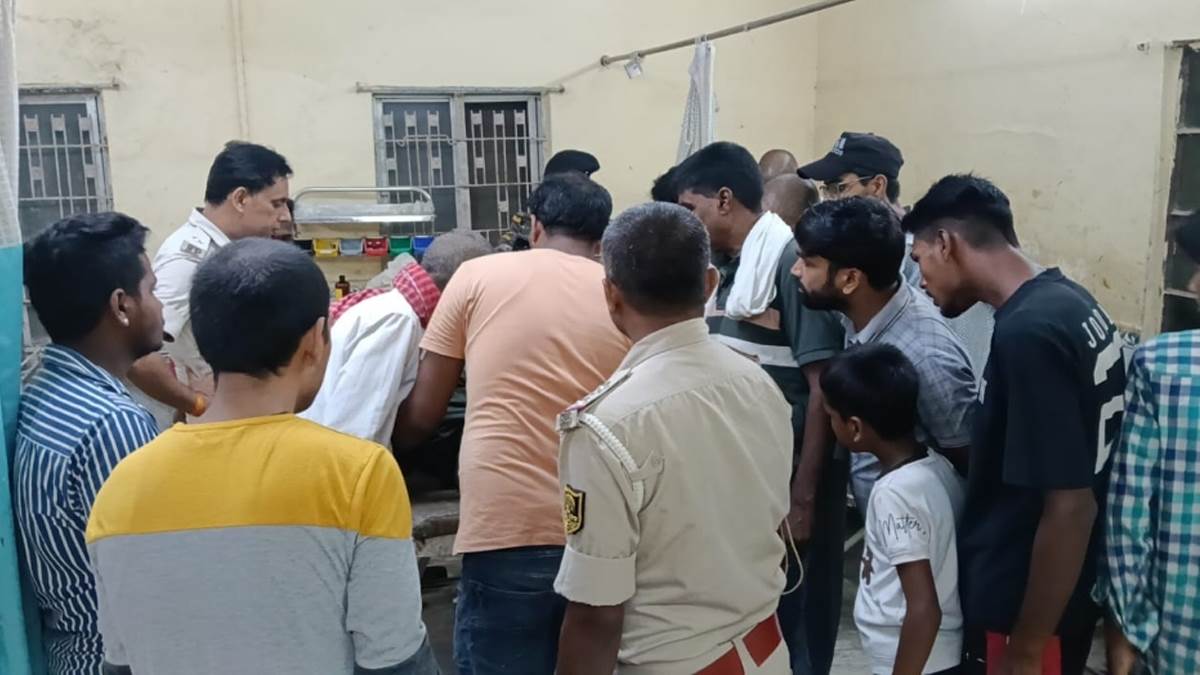 a young man visiting a fair in gopalganj was beaten to death a sensational incident that has created panic in the area