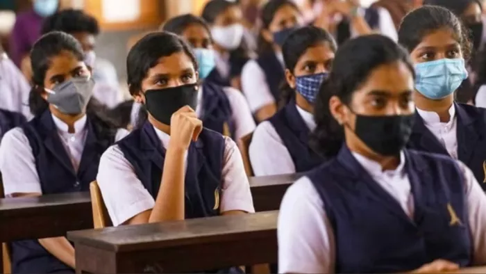 स्कूली स्तर से ही लोकतंत्र को समझेंगे युवा (फोटो: पीटीआई)