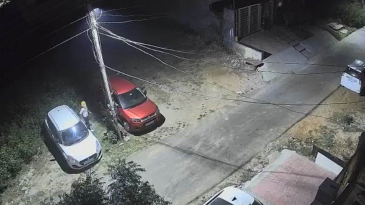 ncr faridabad masked robbers steal brezza car and cctv footage surfaces