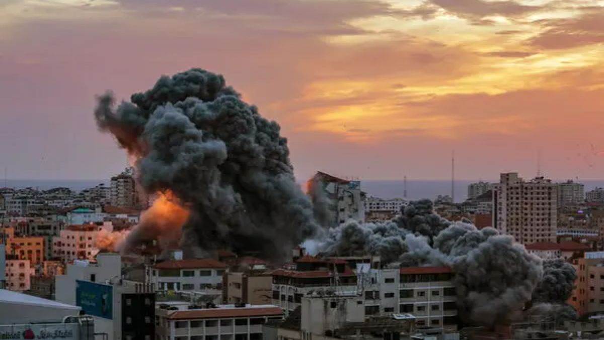 gaza conflict israeli forces advance trump negotiates ceasefire
