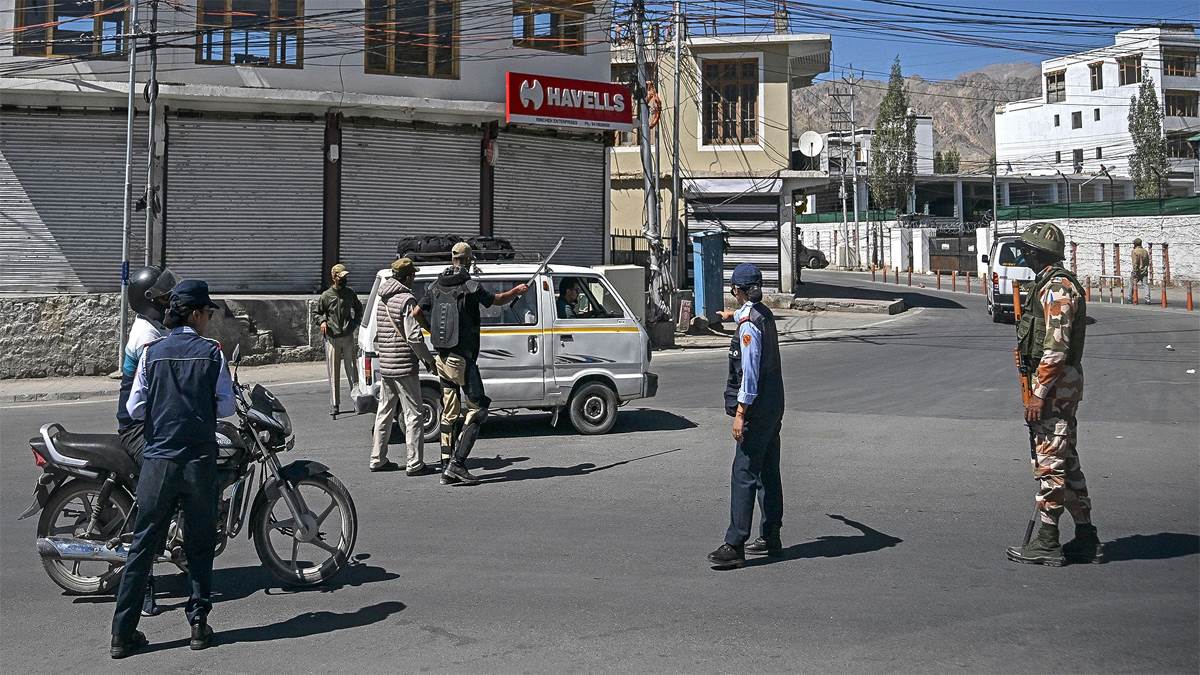 kashmir unrest ladakh violence sparks political tension and statehood demands