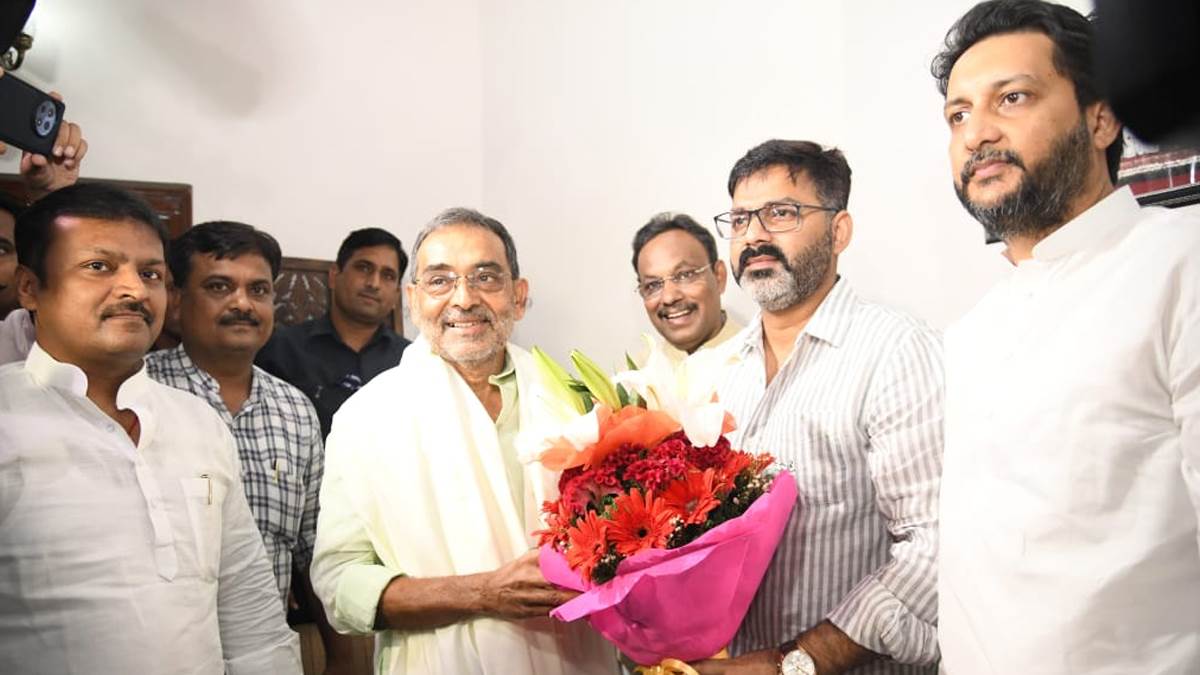 pawan singh may contest from ara assembly constituency vinod tawde arranged a meeting with upendra kushwaha