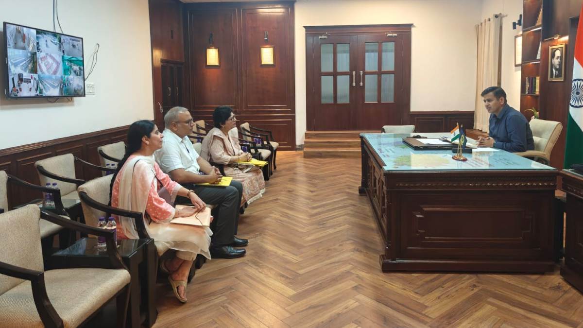 jalandhar city news focus on uninterrupted services under insurance scheme