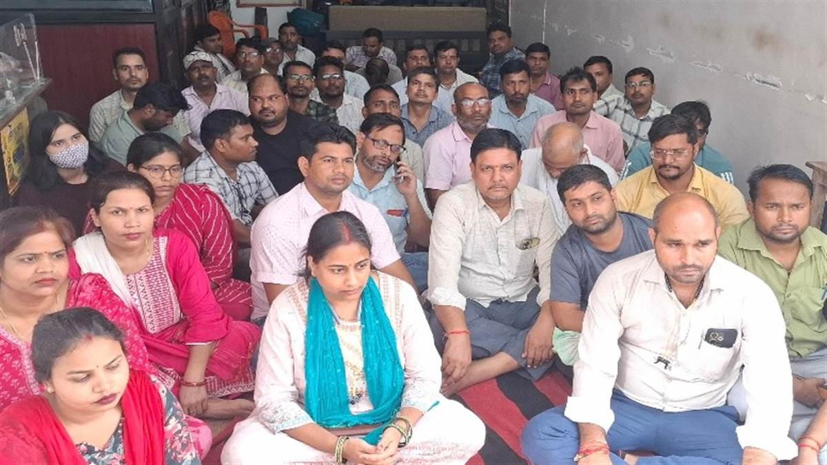 sambhal city teachers protest continues accuse officials of suppressing demands