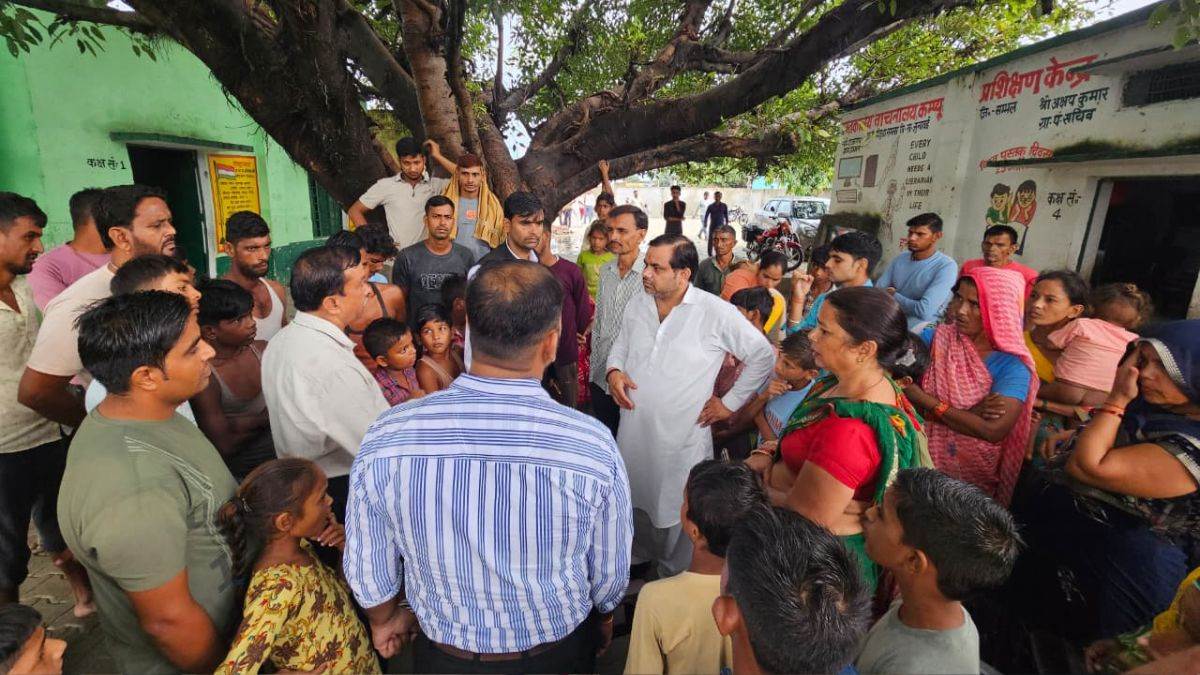 lightning strike at school in sambhal injures students