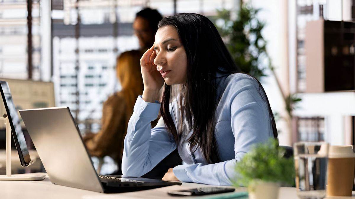 stop feeling sleepy after lunch 7 ways to stay energetic at the office