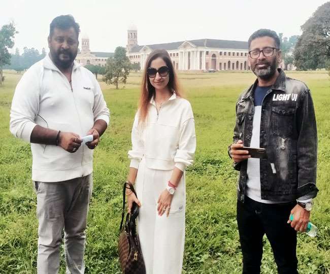 उत्तराखंड की वादियों में चल रही 'सिर्फ तुम' की शूटिंग, ग्राफिक एरा में भी फिल्माए गए दृश्य।